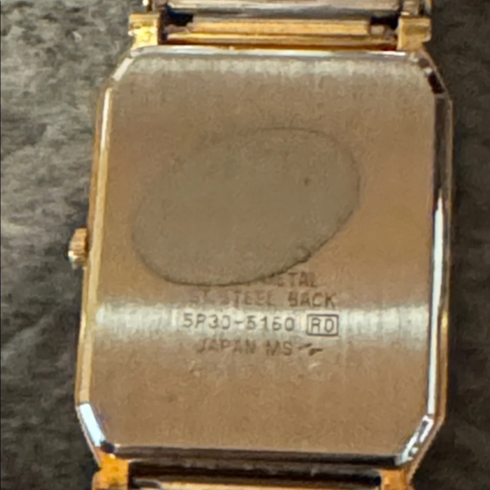 Seiko Men's Vintage Gold Tone Quartz Watch 5P30-5160 RO
